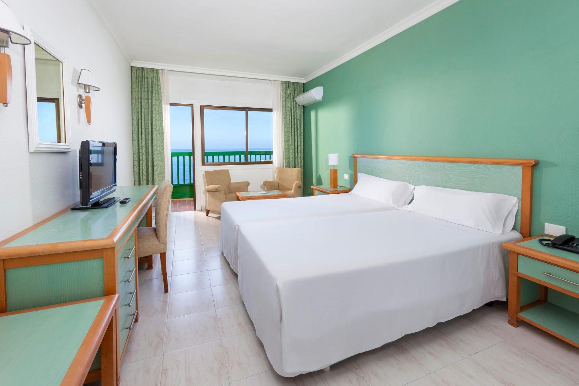 Superior Room Front Sea View